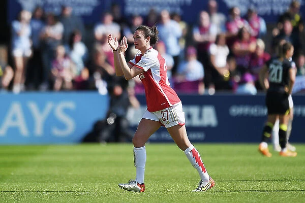 Arsenal Women Bid Farewell: Jodie Taylor Substituted Off Against Aston Villa in FA WSL