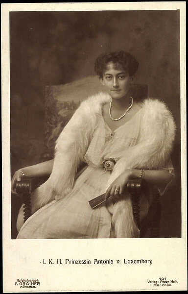 Ak I. K. H. Princess Antonia of Luxembourg, seat portrait (b  /  w photo)