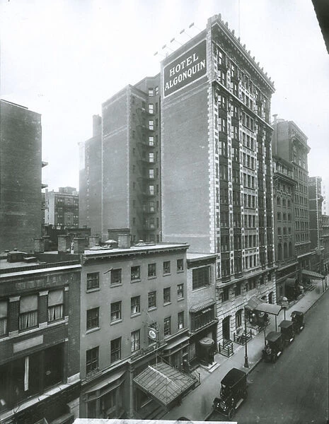 Hotel Algonquin, West 44th Street, New York City (b  /  w photo)