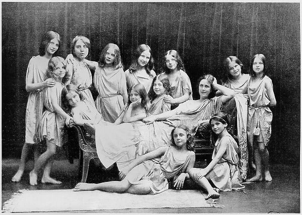 Isadora Duncan (1877-1927) and her pupils from the Grunewald School, 1908 (b  /  w photo)