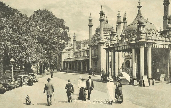 The Pavilion, Brighton (b  /  w photo)