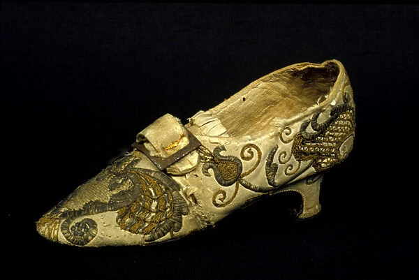 Womens shoes model (pumps) with heel, 1860 Museo del Castello, Milan