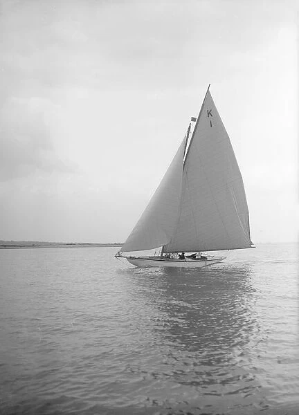 The 7 Metre class Marsinah, 1912. Creator: Kirk & Sons of Cowes