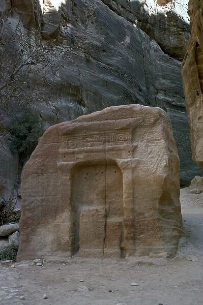 The Betyl, a Nabatean Shrine in the Siq