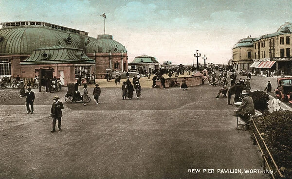 The pavilion on the pier, Worthing, West Sussex, early 20th century
