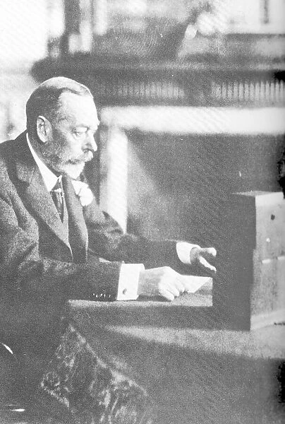 1932 - George V making a Christmas Day broadcast. He was the first British King to speak