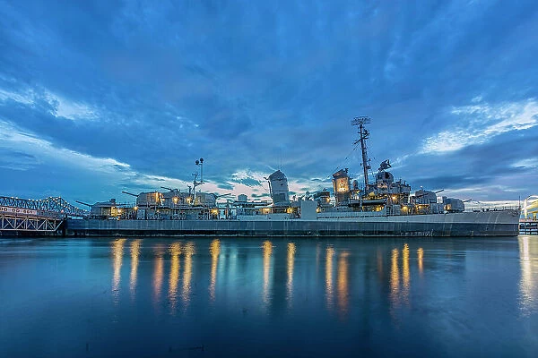 Louisiana, Baton Rouge, USS KIDD Veterans Museum and ship on the Mississippi River