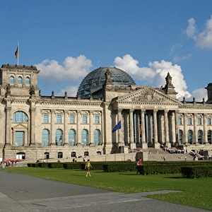 Front view of the Reichstag building, Berlin, Germany