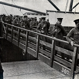 WW1 - British soldiers arriving in France