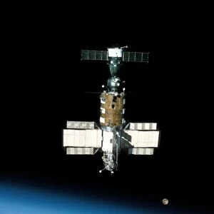 Salyut 7 space station in orbit, 1980s C016 / 6372