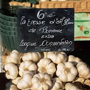Garlic for sale on the market in Cours Saleya, Nice, Alpes Maritimes, Cote d Azur