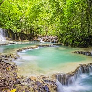 Kuang Si Falls (Tat Kuang Si) Waterfall, Louangphabang Province, Laos, Indochina