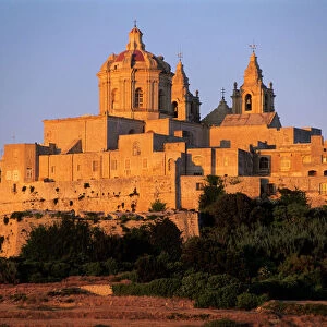 St. Pauls Cathedral and city walls, Mdina, Malta, Mediterranean, Europe