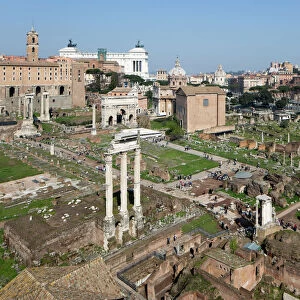 View of the Roman Forum (Foro Romano) from the Palatine Hill, UNESCO World Heritage Site