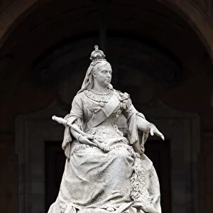 Statue of Queen Victoria in Valletta, Malta