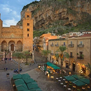 Cefalu Cathedral, Piazza Duomo, Cefalu, Sicily, Italy, Europe
