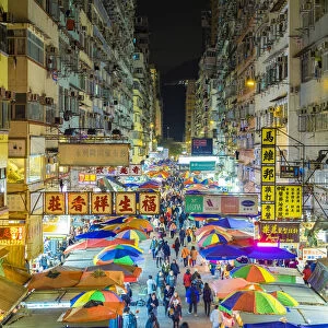 Fa Yuen street market at night, Mong Kok, Kowloon, Hong Kong, China
