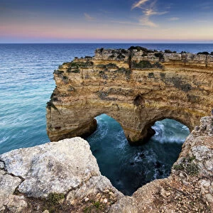 Heart Arch, Praia de Marinha, Caramujeira, Lagoa, Algarve, Portugal