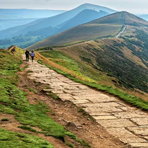 UK, England, Derbyshire, Peak District National Park, High Peak, Great Ridge from Mam Tor towards Back Tor and Lose Hill (Ward's Piece)