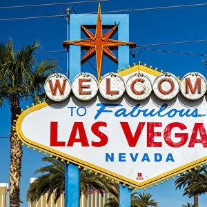 Welcome to Fabulous Las Vegas sign, Las Vegas, Nevada, USA