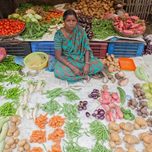 Asia; Asian; Ethnic; Female; Food; Horizontal; India; Indian; Market; People; Tamil Nadu; Tanjore