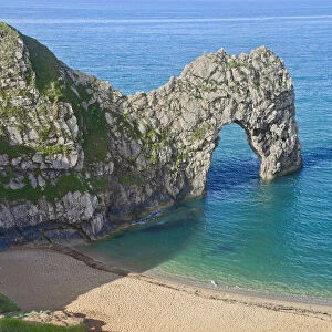England, Dorset, Durdle Door, Limestone arch on the Jurassic Coast