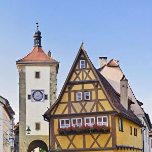 Germany, Bavaria, Rothenburg ob der Tauber, Plonlein or Little Square with the Siebers Tower