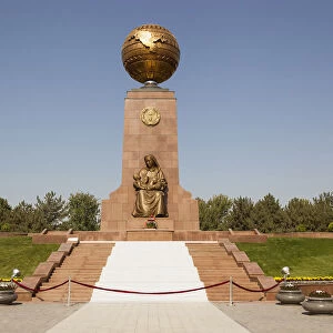 Independence Monument and Happy Mother Monument, Independence Square, Mustakillik Maydoni