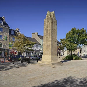 Ireland, County Donegal, Donegal Town, The Diamond with Obelisk which commemorates four monks called the Four Masters who compiled and wrote the Annals of the Four Masters between 1632 and 1636