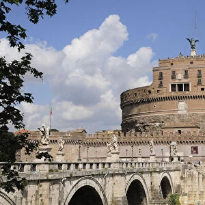 Italy, Lazio, Rome, Castel Sant Angelo with Ponte Sant Angelo