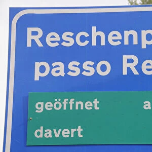 Italy, Trentino Alto Adige, Reschen pass sign, Austria / Italy border