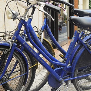 Italy, Veneto, Verona, bicycles for hire at Giulietta e Romeo Hotel