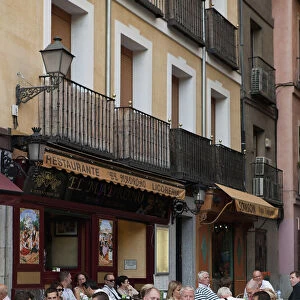 Spain, Madrid, Tapas bar in the Santa Ana district