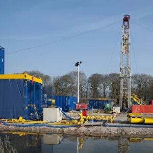 Cuadrilla shale gas drilling rig preparing for fracking, Weeton, Blackpool, Lancashire, England, march