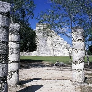 Central America, Mexico, Yucatan, Chitchen Itza. Group of a thousand columns