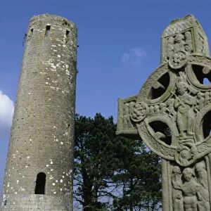 Ireland, County Offaly, Clonmacnoise, 9th century High Cross