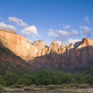 USA, Utah, Zion NP, Towers of the Virgin