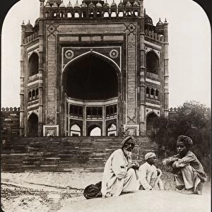 INDIA: FATEHPUR SIKRI, c1907. Magnificent gate to the abandoned palace of Fatehpur Sikri