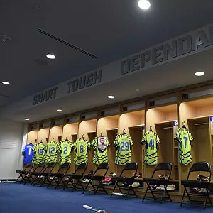 Arsenal FC at MetLife Stadium: A Glimpse into the Locker Room Before the Pre-Season Friendly against Manchester United, 2023