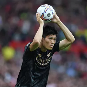 Tomiyasu vs Manchester United: Arsenal's Defender Stands Firm in Premier League Showdown (2022-23)