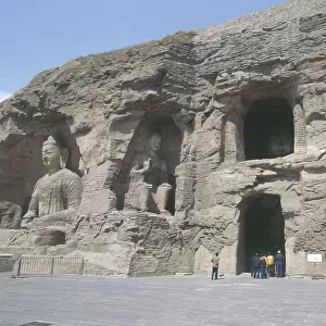 China, Shanxi, Datong, Yungang Grottoes, Rock-cut statues of Buddha in cave 19 and 20