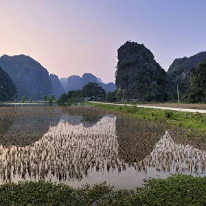 Tam Coc region near Ninh Binh, dry Halong Bay, Vietnam, Southeast Asia, Asia