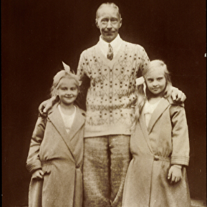 Ak Crown Prince William of Prussia with Princess Cecilie and Alexandrine (b / w photo)