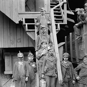 Breaker boys at Woodward Coal Mines, Pennsylvania, c. 1900 (b / w photo)