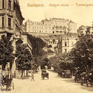 Historical images Buda Castle Tunnel Horse-drawn carriages