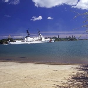 U. S. Coast Guard Cutter Jarvis transits through Pearl Harbor