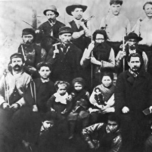 Group of parisian workmen participating in the Commune, photograph. Paris Commune 1871