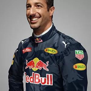2016 Red Bull Racing Drivers Studio Shoot Wednesday 20 January 2016 Daniel Ricciardo poses for a portrait during a studio shoot. Photo: Copyright Free FOR EDITORIAL USE ONLY. Mandatory Credit: Red Bull Racing
