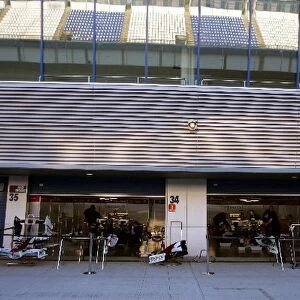 Formula One Testing: Force India F1 garage