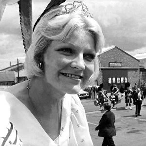 Bedlington Miners Picnic - 18 year old Miss Cindy Mullarkey the Picnic Queen on her float